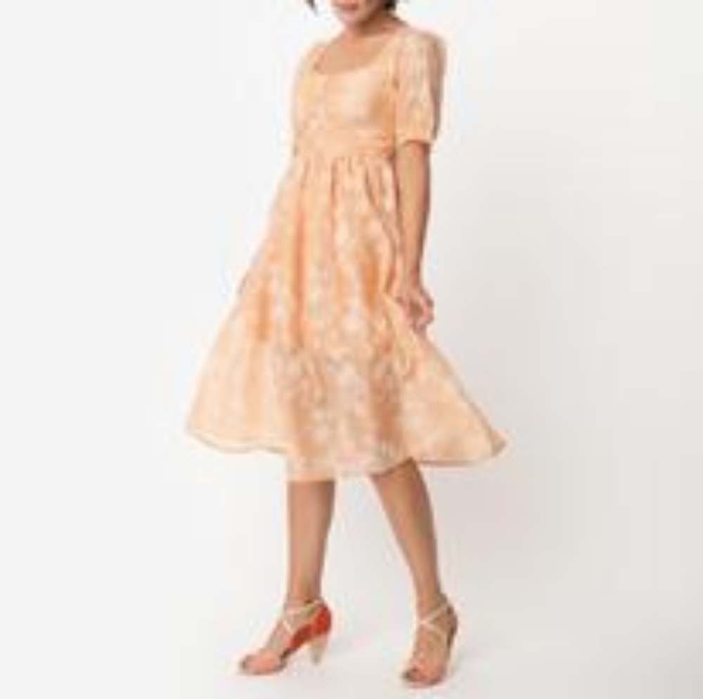 Peach w/ white embroidery 50s swing dress